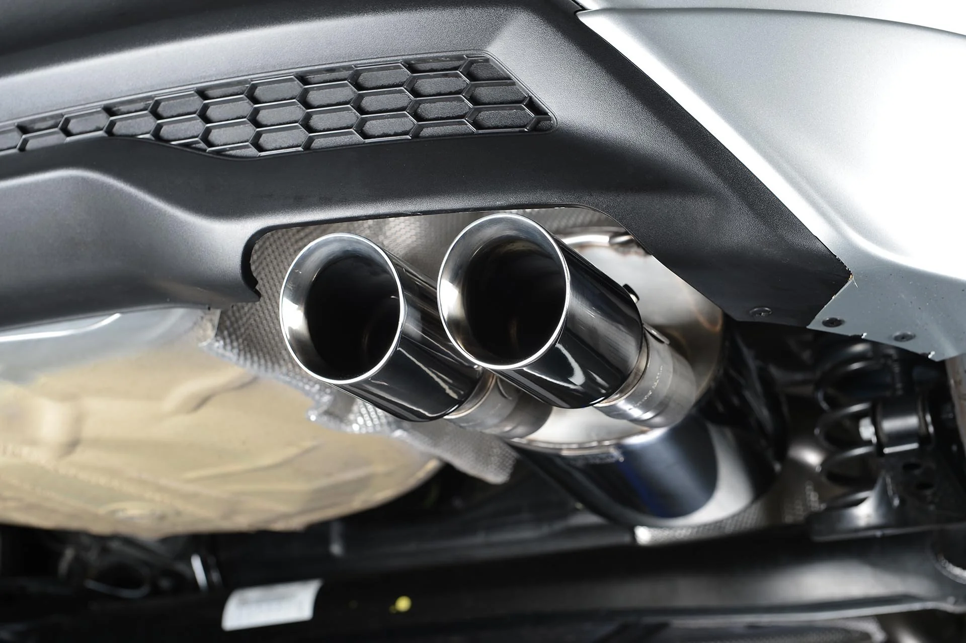 Milltek Ford Fiesta Catback - 1 litre EcoBoost ST line (3 & 5 door) 2017-19 NON OPF / GPF - Image 4
