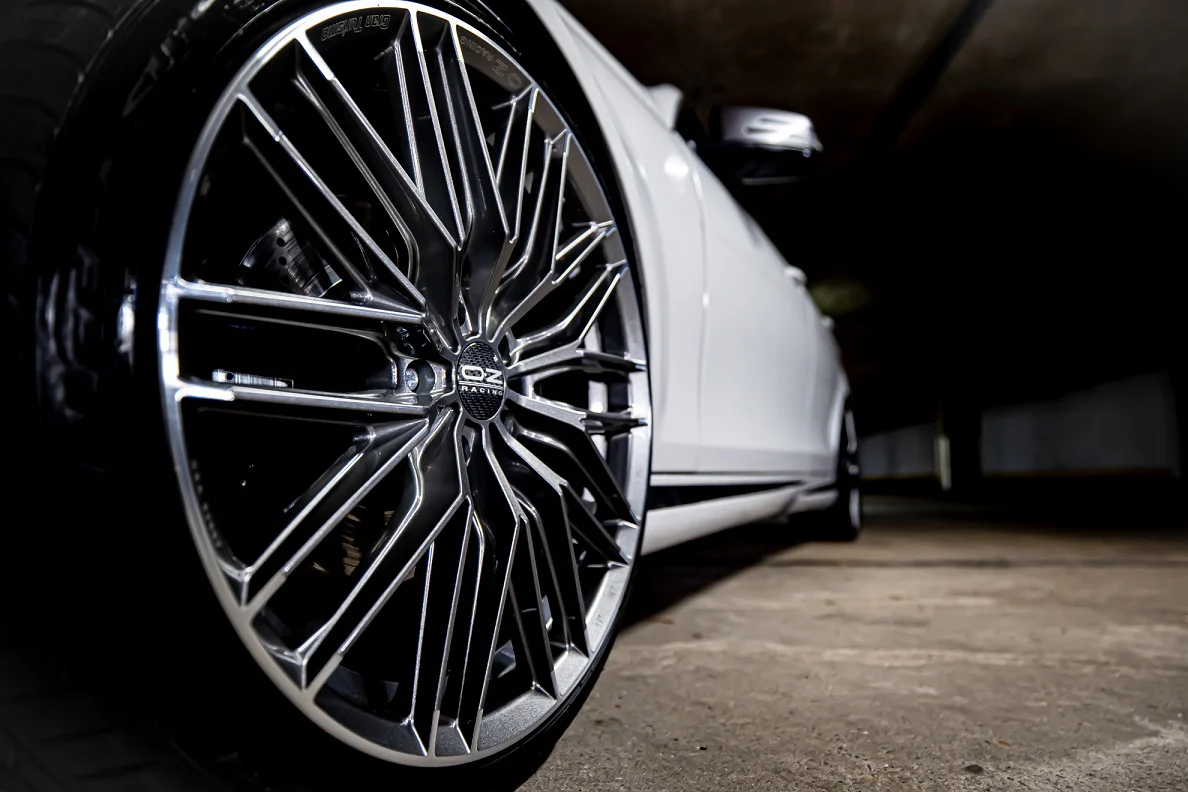 OZ Racing Gran Turismo HLT wheels in 19" or 20" - Image 3