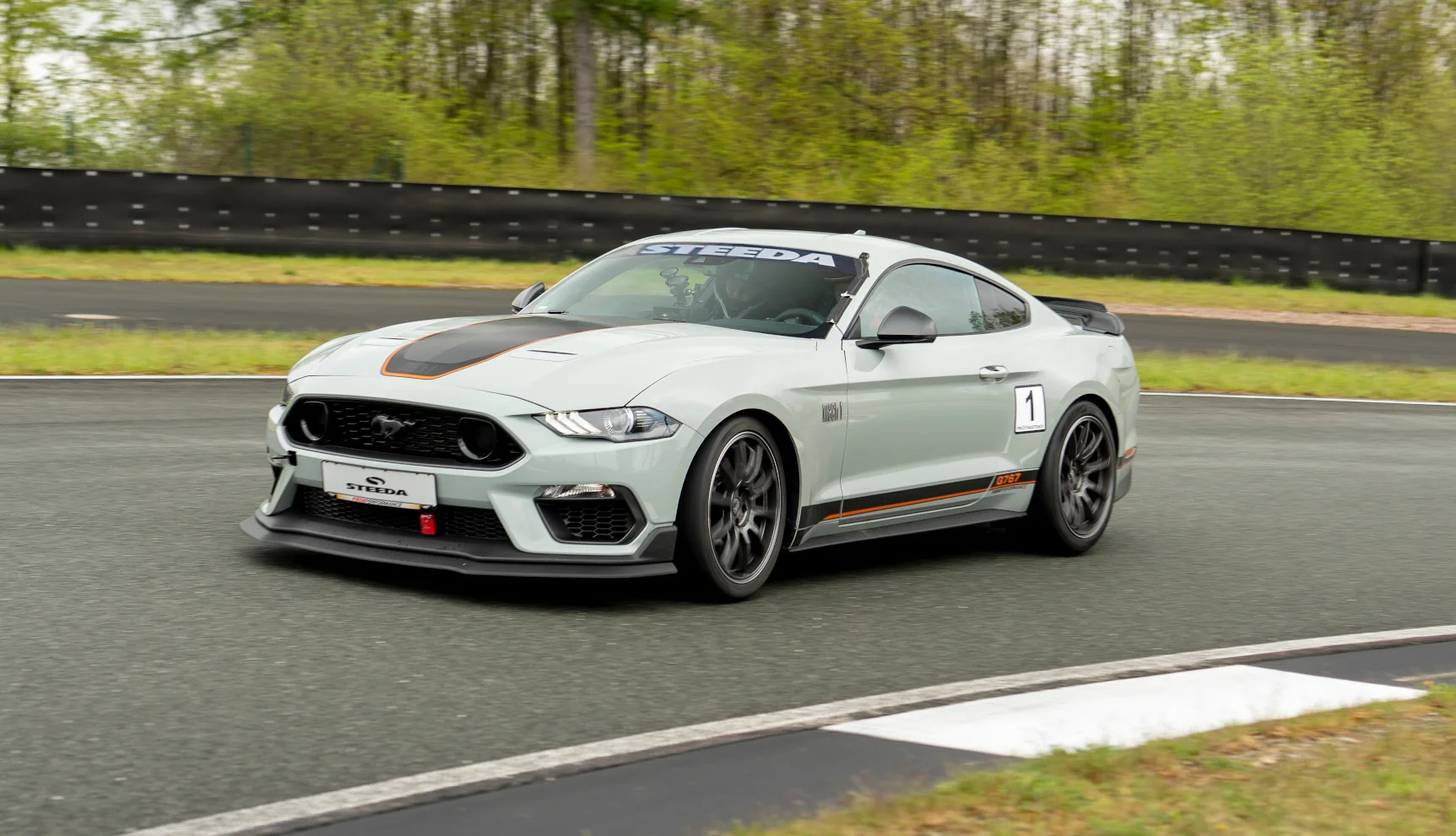 OZ Racing Hyper XT HLT Lightweight 20" Wheels for Mustang - Image 5